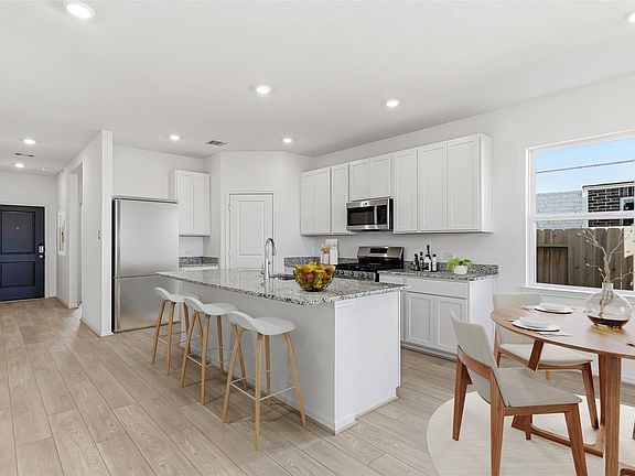 3rd image of 26634 Plain Glee St