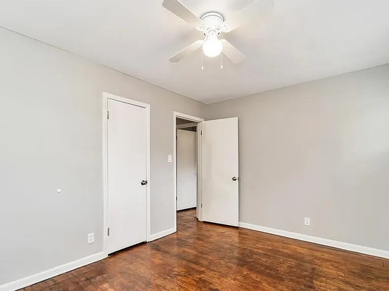 612 Marguerite Dr NW — Photo 4