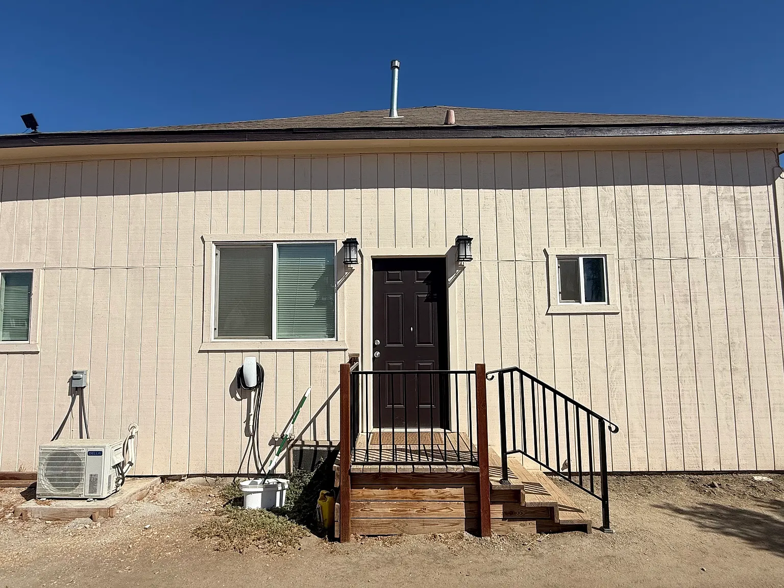 2 bed, 600 sqft, $1,700 — Photo 2