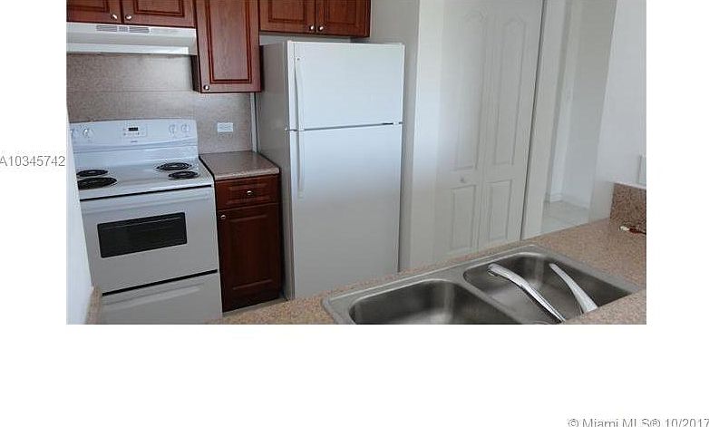2nd image of 406 NW 22nd Ave APT 708