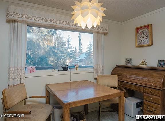 5th image of 319 Eureka Ave