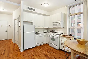 Rented by Nest Seekers International