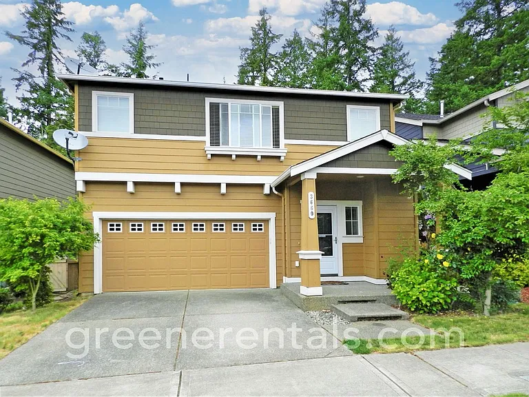 3660 London Loop NE — Photo 1