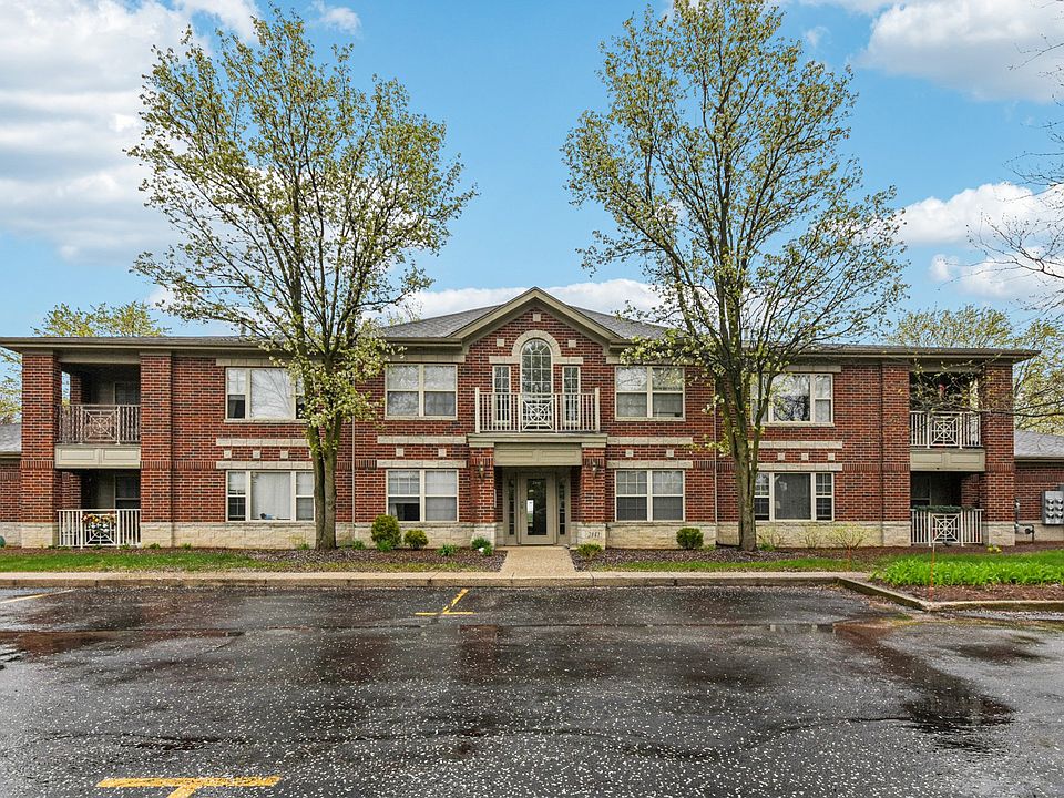 1st image of 2135 Dickinson Rd #207