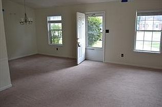 3rd image of 408 Cobblewood Bnd