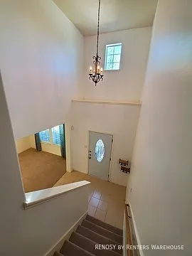 Beautiful 5 bed/3 bath Home in Tomball Available Now! — Photo 4