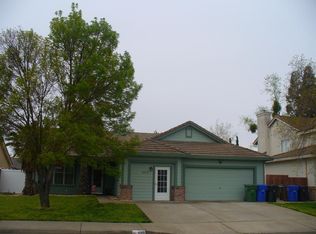920 Lake Park Ave, Galt, CA 95632