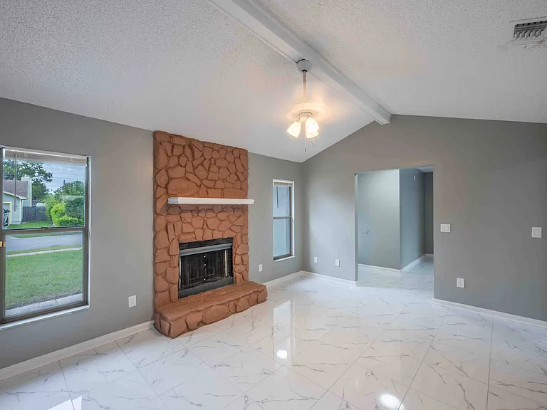 8126 Sable Woods Dr N — Photo 19