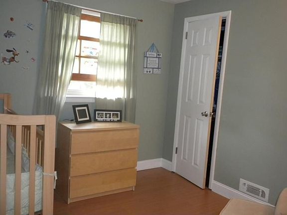 5th image of 37 Bellevue Ave