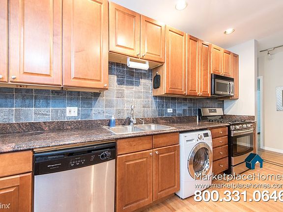 4th image of 4856 N Sacramento Ave APT 2
