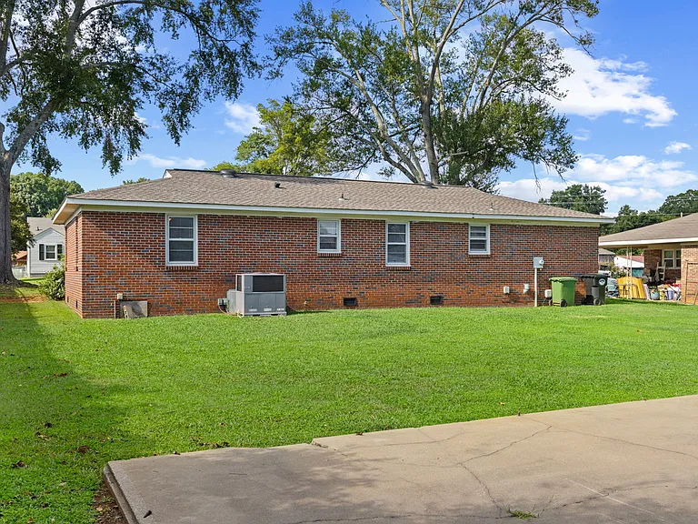 612 Eason Ave — Photo 19
