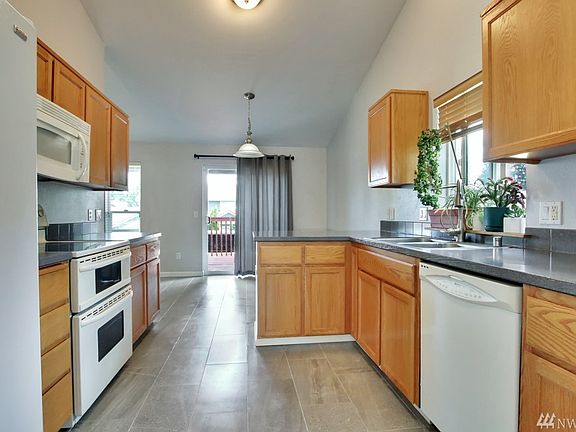 4th image of 7930 185th Street Ct E