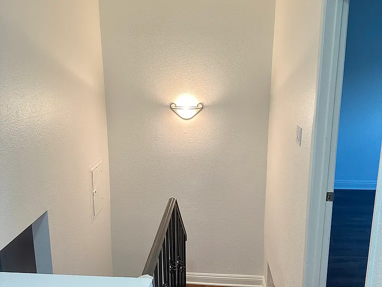 6620 Hazeltine Ave #110 — Photo 10