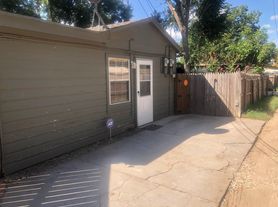 3006 26th St, Lubbock, TX