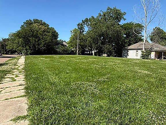 4th image of 1100 Grant St