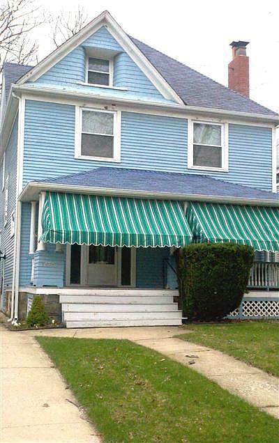 2nd image of 1479 Ridgewood Ave