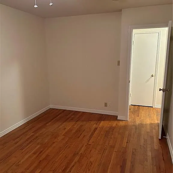 4355 Stein Ave #C — Photo 12