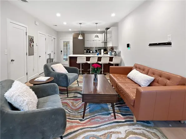 56 Robey St, Roxbury, MA 02119
