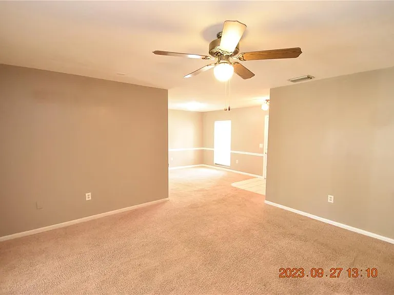 604 Southwood Cv — Photo 15