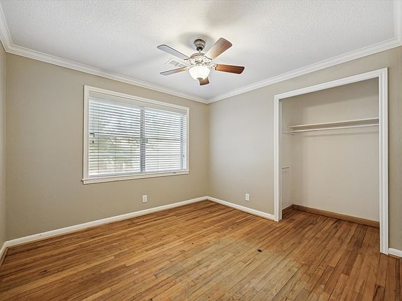 2nd image of 1905 17th Ave N #1905