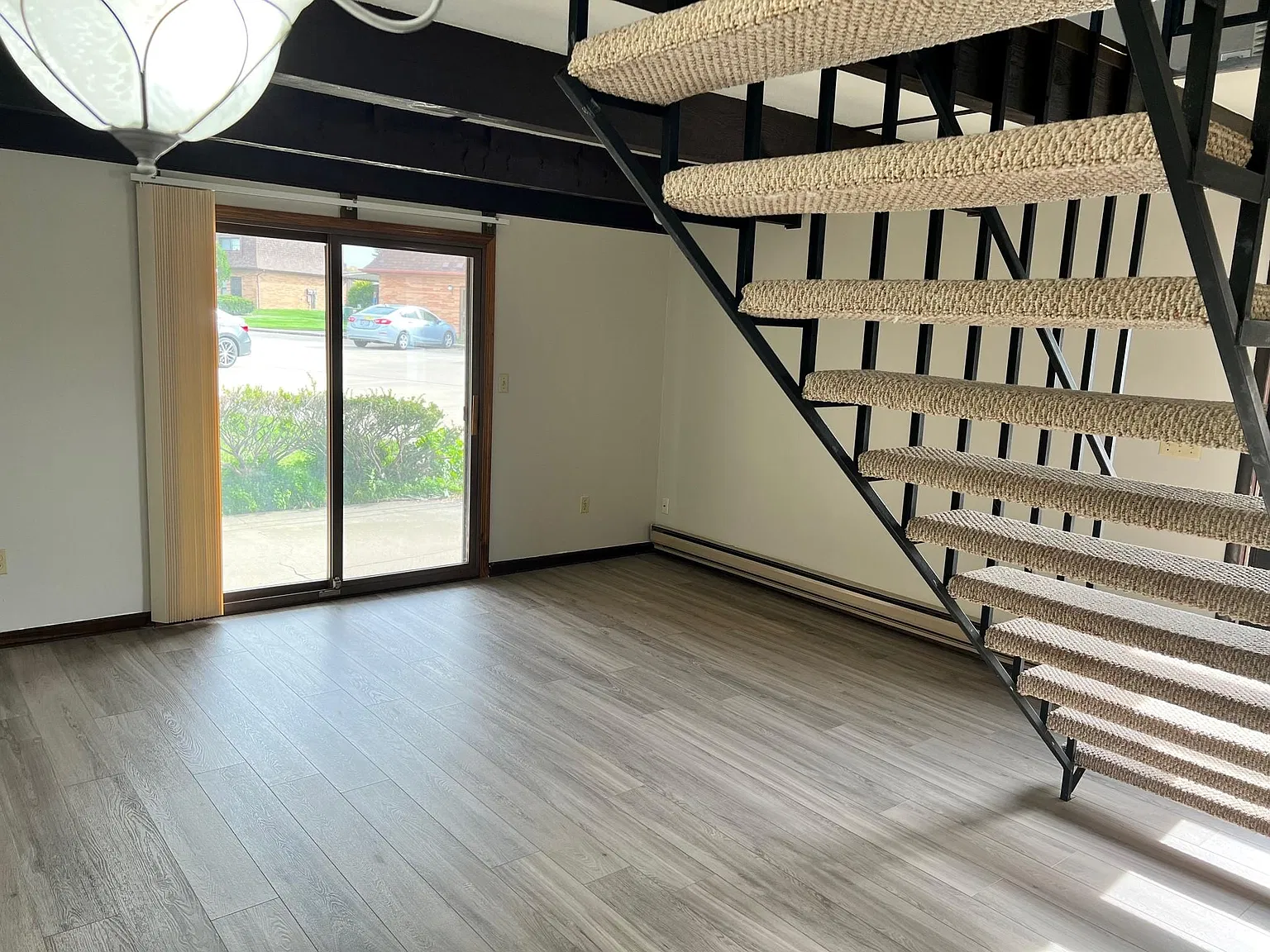 1 bed, 800 sqft, $1,260 — Photo 4