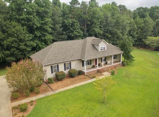 121 Crompton Dr, Pelzer, SC 29669