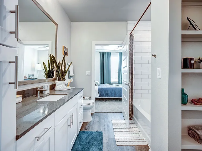 Water's Edge Townhomes — Photo 25