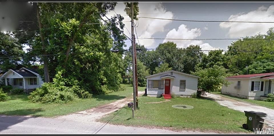 1st image of 418 42nd St