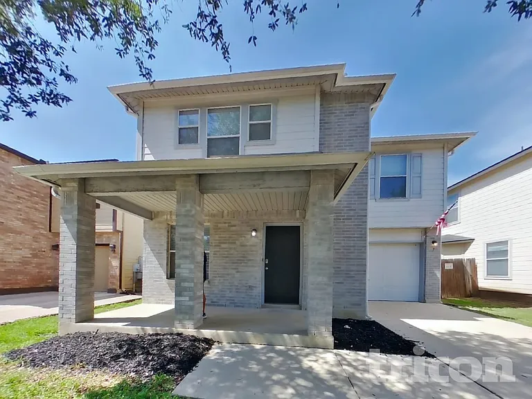 7 Beacon Oak — Photo 2