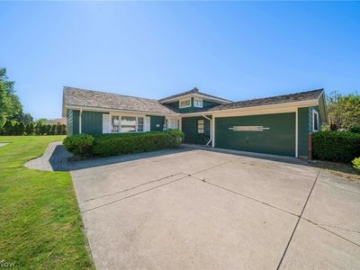 1207 Cordova Rd, Mayfield Heights, OH, 44124