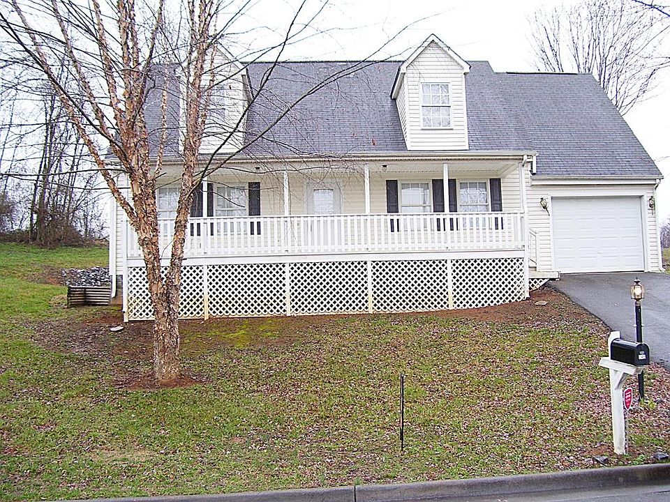 1st image of 249 Hallock Dr