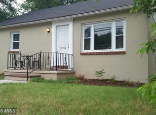 8060 Catherine Ave, Pasadena, MD 21122