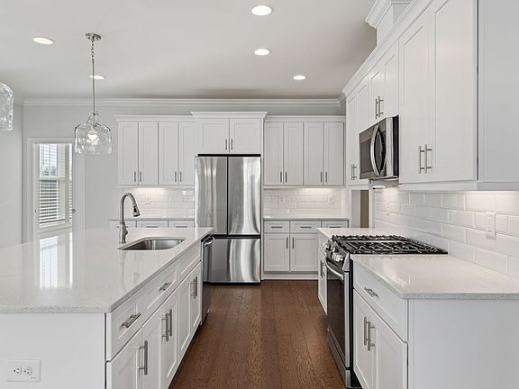 4th image of 4852 Grosbeak Ct