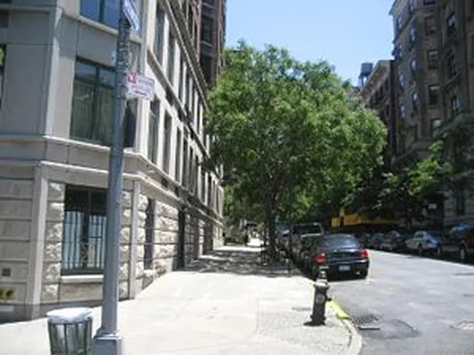 Rented by Corcoran | media 23