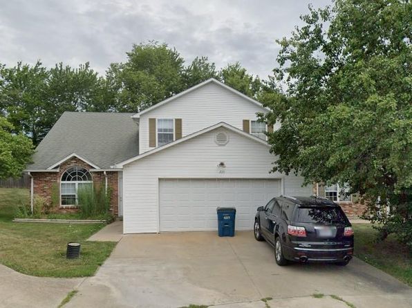 200 Southwoods Ct #B