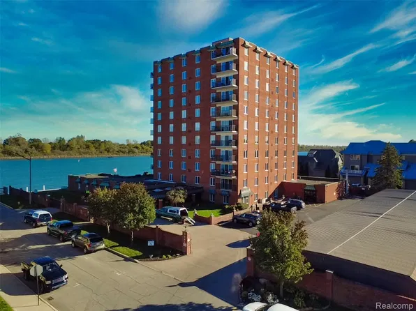3301 Biddle Ave APT 2D, Wyandotte, MI 48192