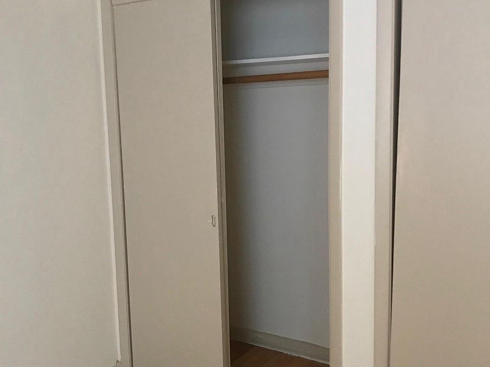 2nd image of 2104 S 17th Ave APT Gw