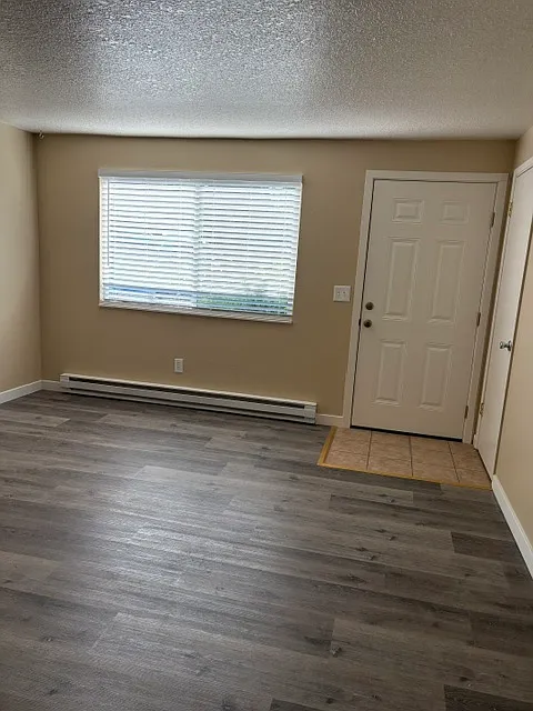 2 bed, 812 sqft, $1,650 — Photo 3