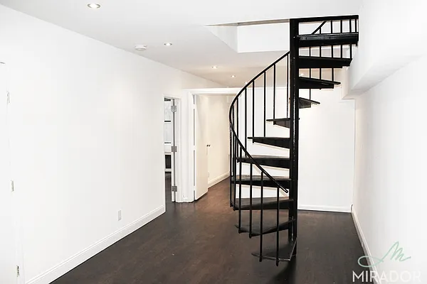 Rented by Mirador Real Estate | media 23
