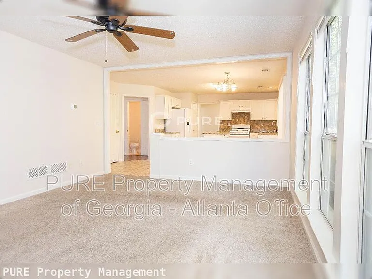 3468 Chastain Glen Ln NE — Photo 12