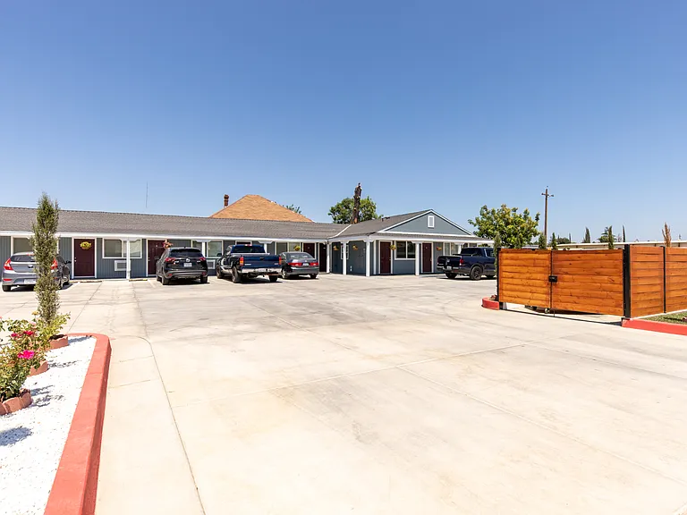 251 S Tehama St #14 — Photo 34
