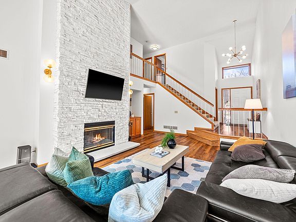 3rd image of 6263 Sequoia Cir
