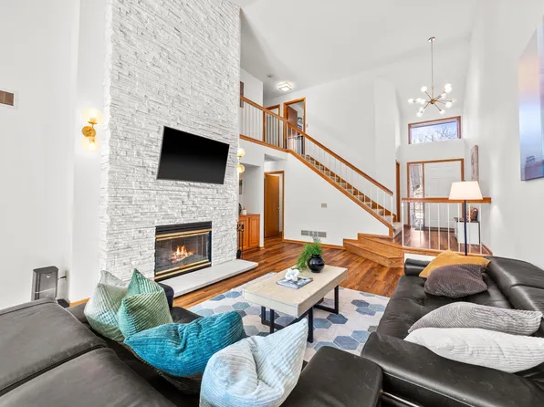 6263 Sequoia Cir, Eden Prairie, MN 55346