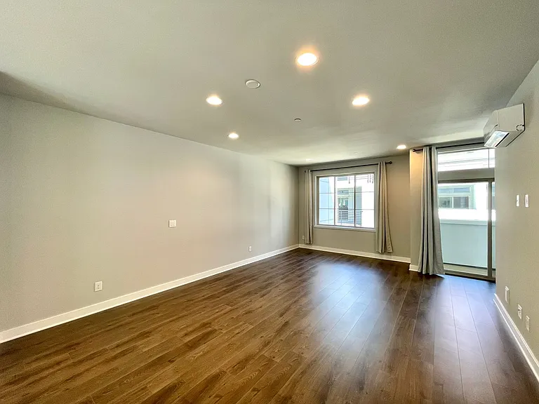 11416 117th Ln NE #2 — Photo 10