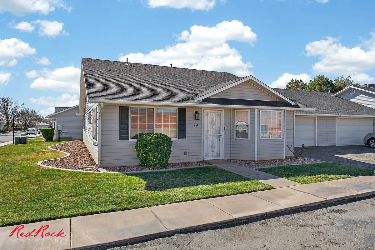 Building Photo - 1015 S River Rd #29