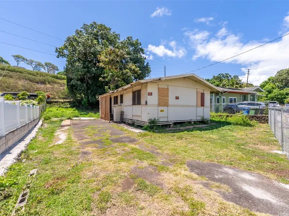 98-249 Kanuku St, Aiea, HI 96701