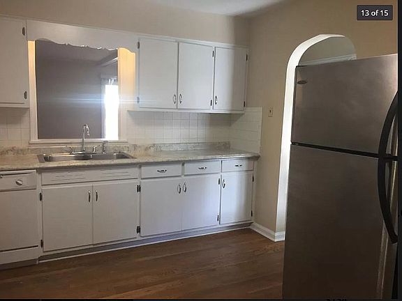 3rd image of 228 Forest Dr