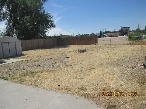 223 E Florida Ave — Photo 14