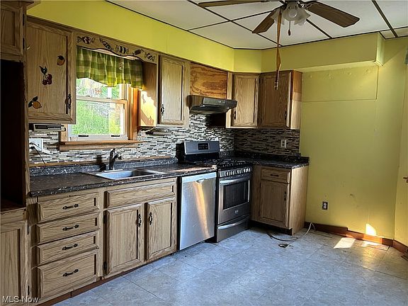 5th image of 1132 Colerain Pike
