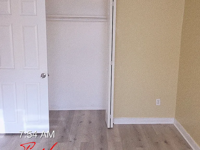 938 N Franklintown Rd — Photo 12
